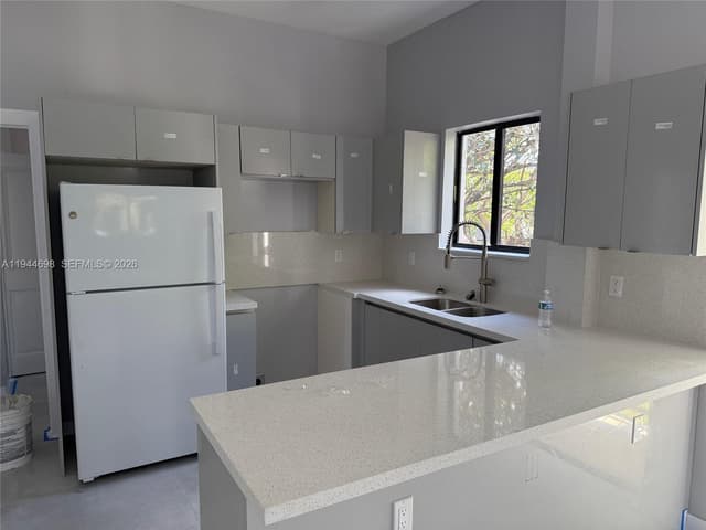 2042 NW 55 TERRACE, Miami FL 33142 - Miami, FL - Photo 6
