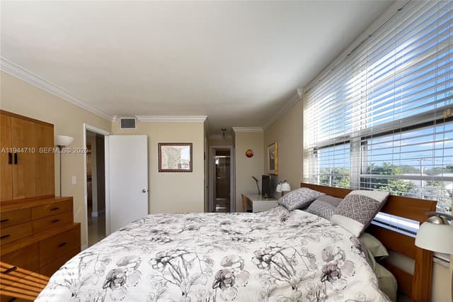 8900 Washington Blvd # 401A, Pembroke Pines FL 33025 - Pembroke Pines, FL - Photo 7
