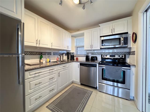8900 Washington Blvd # 401A, Pembroke Pines FL 33025 - Pembroke Pines, FL - Photo 3