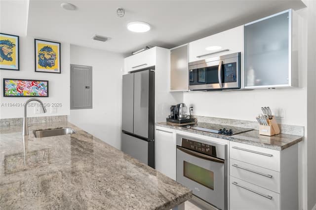 185 SW 7th St # 2702, Miami FL 33130 - Miami, FL - Photo 7