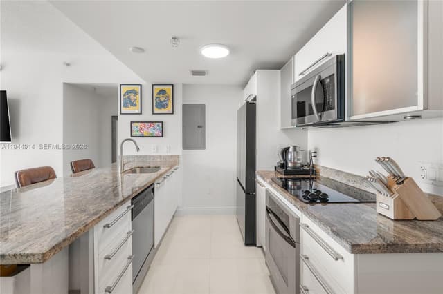 185 SW 7th St # 2702, Miami FL 33130 - Miami, FL - Photo 5