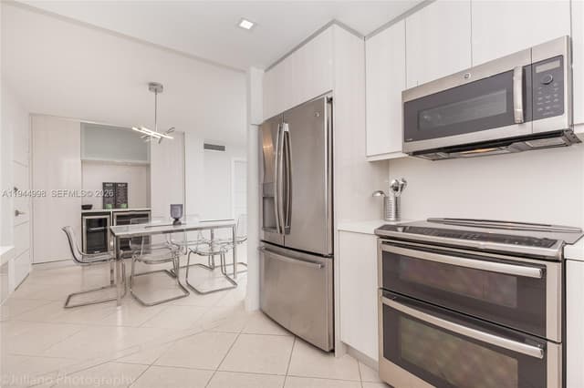 5555 Collins Ave # 9U, Miami Beach FL 33140 - Miami Beach, FL - Photo 3