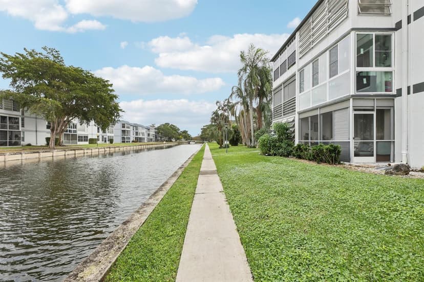 8330 Sands Point Boulevard # 304n, Fort Lauderdale FL 33321