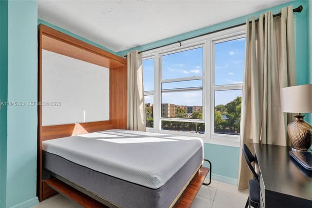 2801 Somerset Dr # 408, Lauderdale Lakes FL 33311 - Lauderdale Lakes, FL - Photo 5