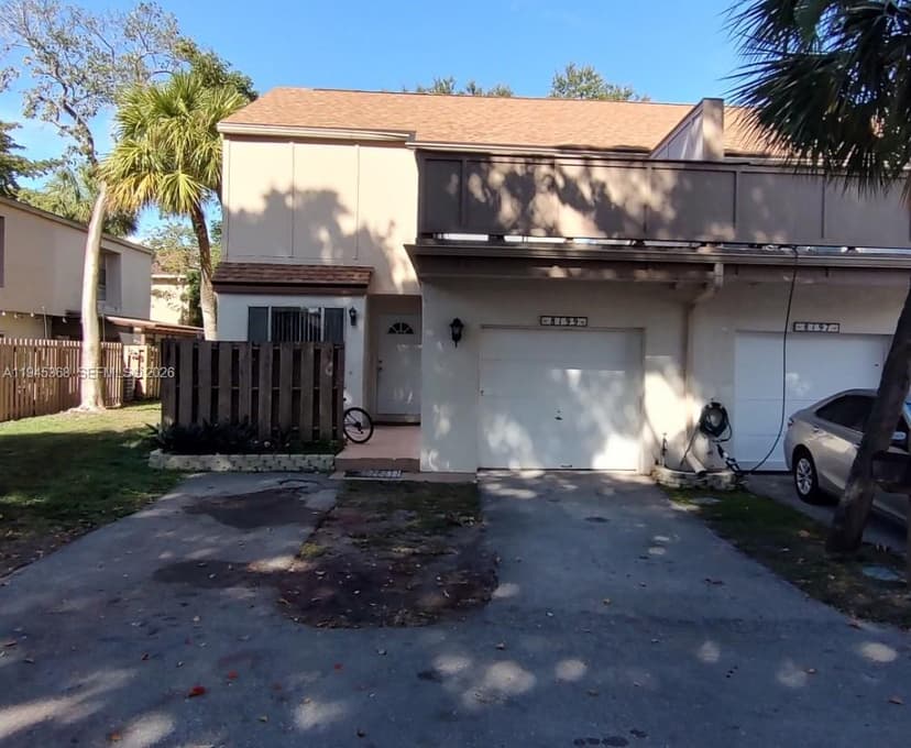 8199 NW 8th Mnr # 1, Plantation FL 33324