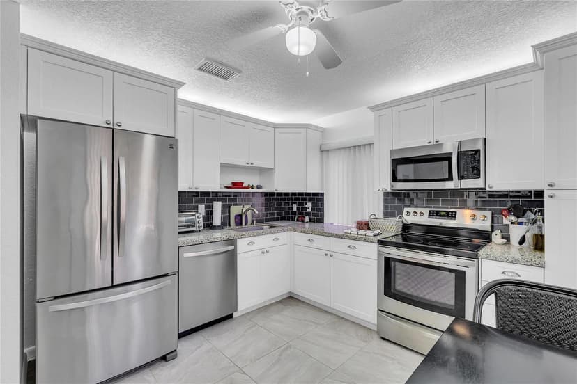 2260 Seagrape Circle, Coconut Creek FL 33066