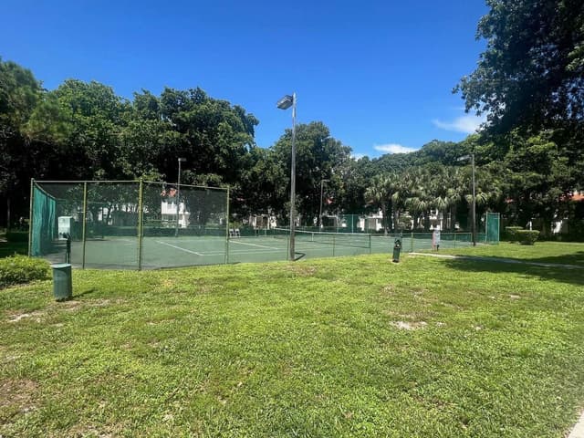 1050 Crystal Way # D, Delray Beach FL 33444 - Delray Beach, FL - Photo 2