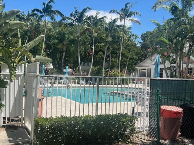 1050 Crystal Way # D, Delray Beach FL 33444 - Delray Beach, FL - Photo 3