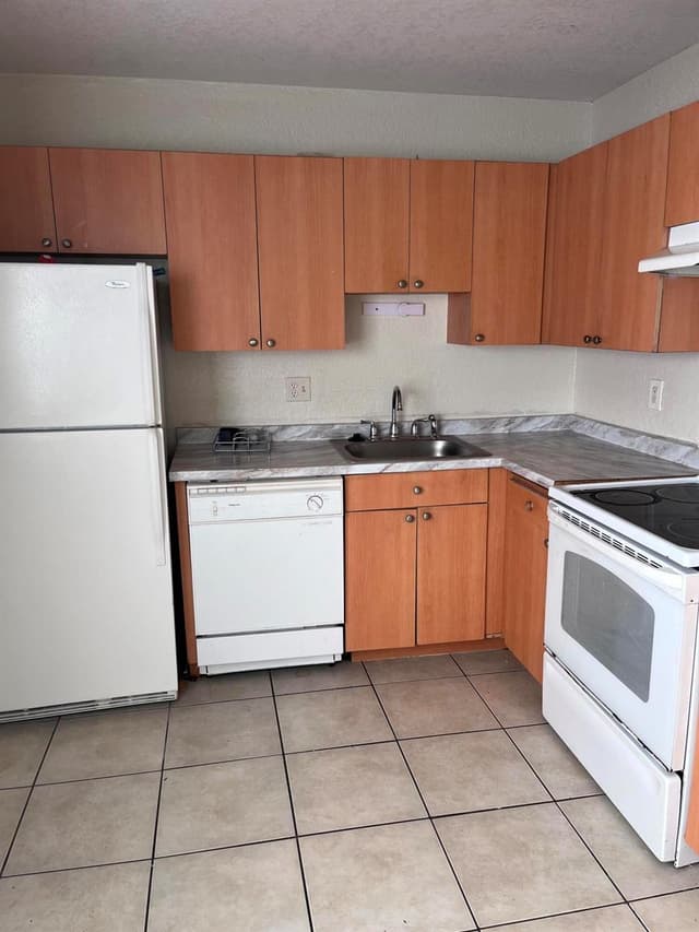801 NW 46TH Avenue # 801, Plantation FL 33317 - Plantation, FL - Photo 4