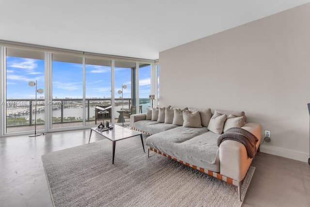 888 Biscayne Blvd # 2409, Miami FL 33132 - Miami, FL - Photo 3