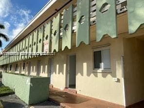 981 NE 169th St # 112, North Miami Beach FL 33162