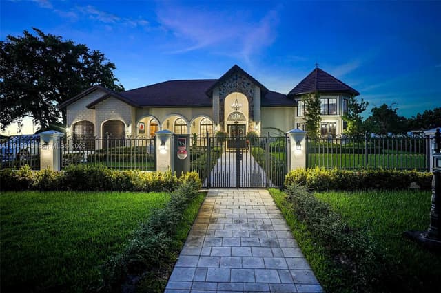 9815 SW 114th St, Miami FL 33176 - Miami, FL - Photo 2