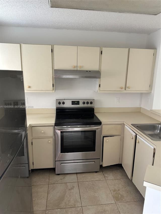 8730 N Sherman Cir # 308, Miramar FL 33025 - Miramar, FL - Photo 2