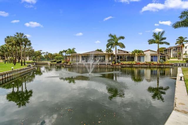 11811 Ave Of The Pga # C, Palm Beach Gardens FL 33418 - Palm Beach Gardens, FL - Photo 2