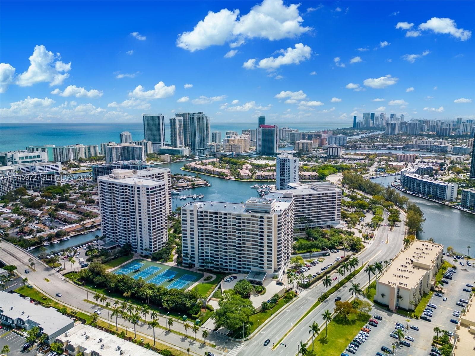 600 Three Islands Blvd # 606, Hallandale Beach FL 33009