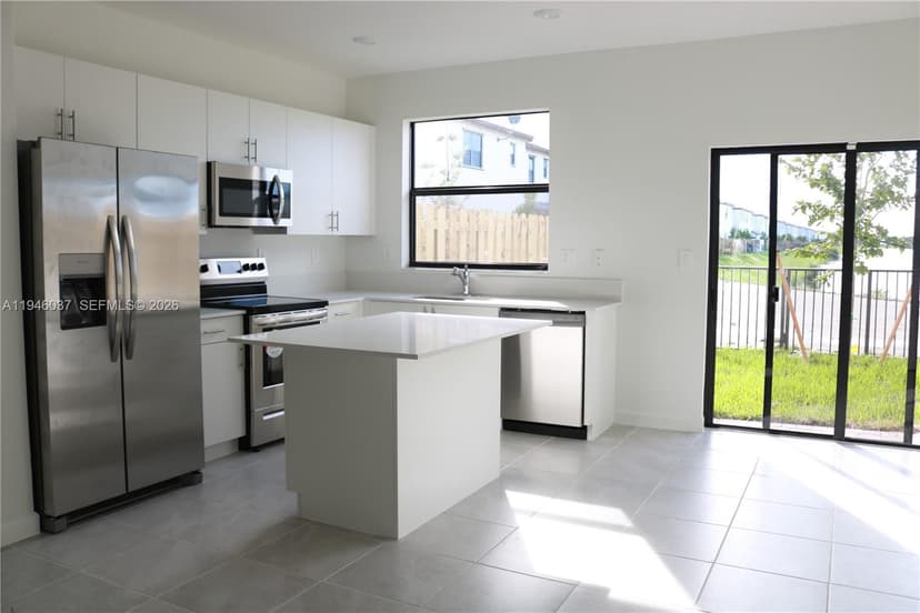 23040 SW 99th Ct, Cutler Bay FL 33190