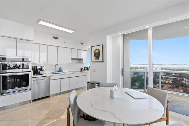 4779 Collins Ave # 2607, Miami Beach FL 33140 - Miami Beach, FL - Photo 5