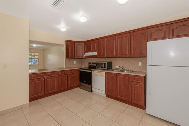 4065 SW 51st Street, Dania Beach FL 33314 - Dania Beach, FL - Photo 6