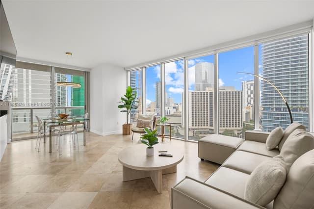 485 Brickell Ave # 1804, Miami FL 33131 - Miami, FL - Photo 2