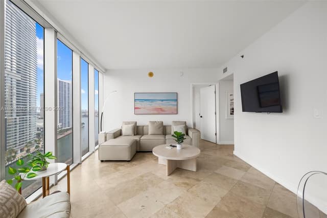 485 Brickell Ave # 1804, Miami FL 33131 - Miami, FL - Photo 3