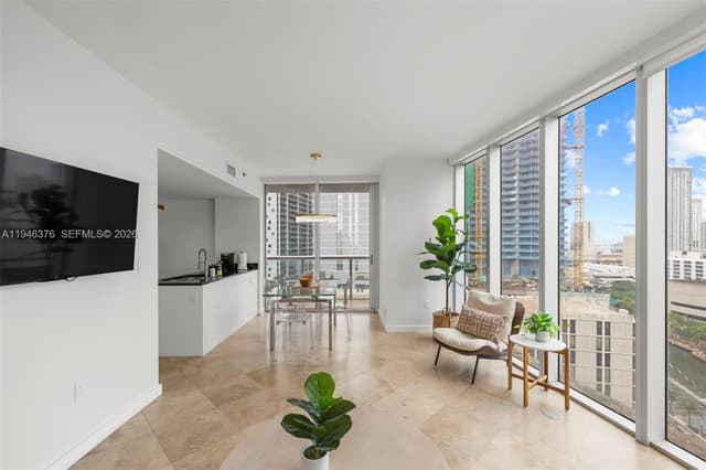 485 Brickell Ave # 1804, Miami FL 33131 - Miami, FL - Photo 4