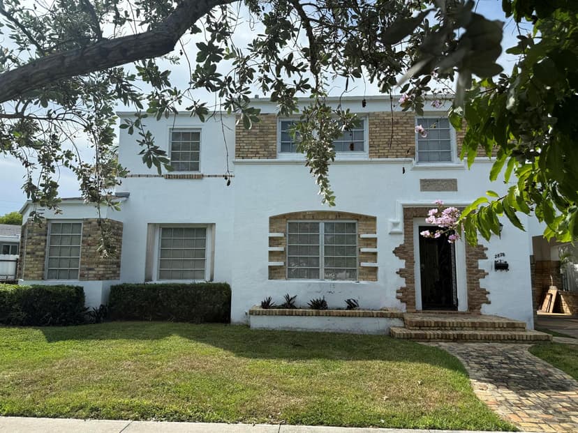 2828 SW 7th Avenue, Miami FL 33129
