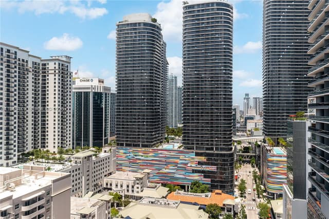 45 SW 9th St # 1205, Miami FL 33130 - Miami, FL - Photo 4