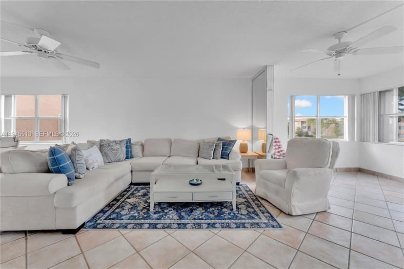 9721 Sunrise Lakes Blvd # 201, Sunrise FL 33322