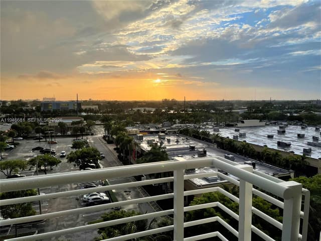 2775 NE 187th St # 506, Aventura FL 33180 - Aventura, FL - Photo 2