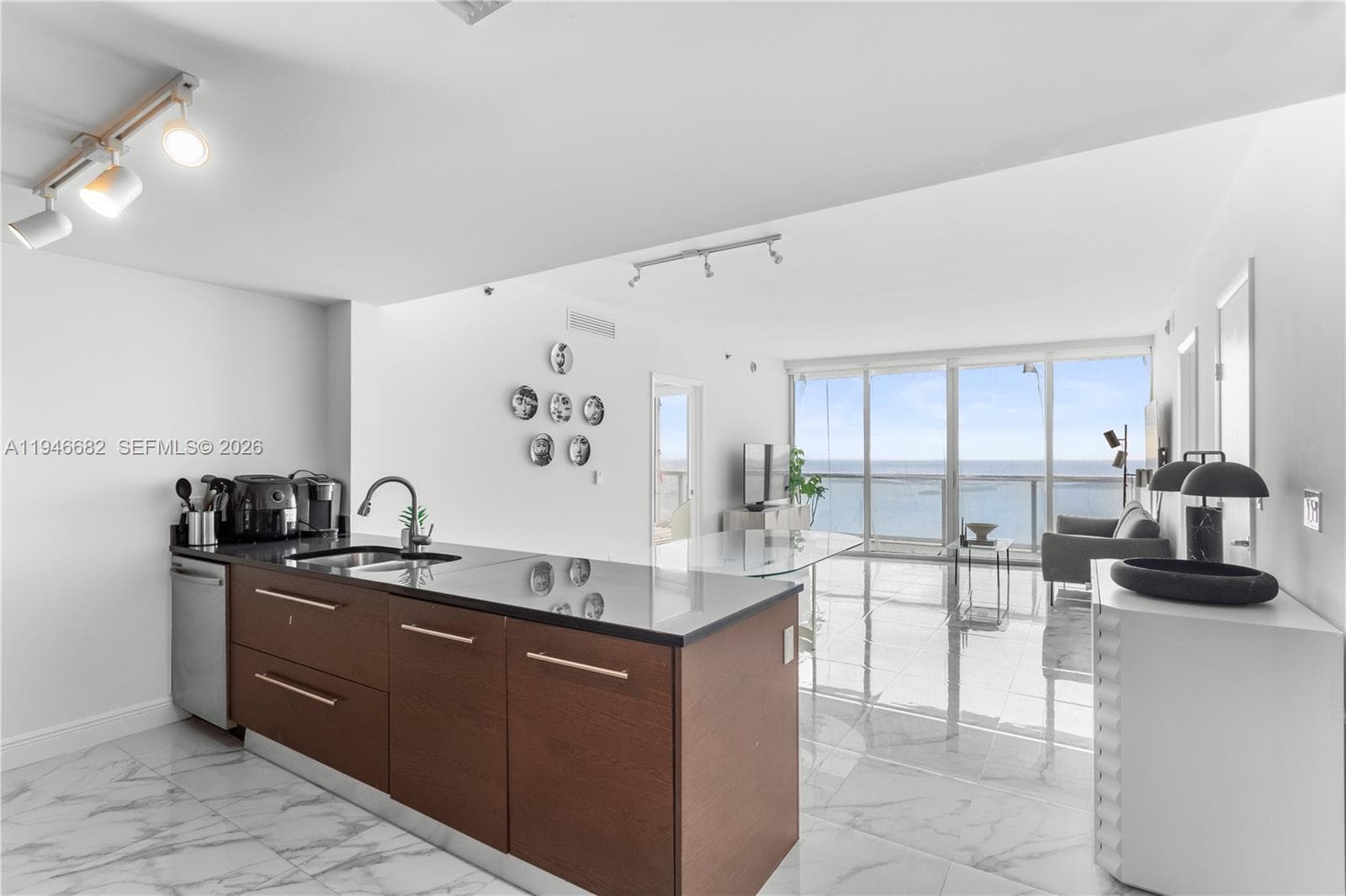 465 Brickell Ave # 5505, Miami FL 33131 - Miami, FL - Photo 1