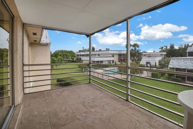 12016 Greenway Circle S # 204, Royal Palm Beach FL 33411 - Royal Palm Beach, FL - Photo 5