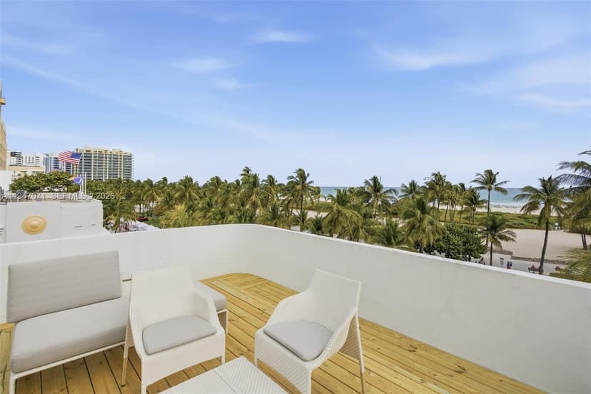 1250 Ocean Dr, Miami Beach FL 33139