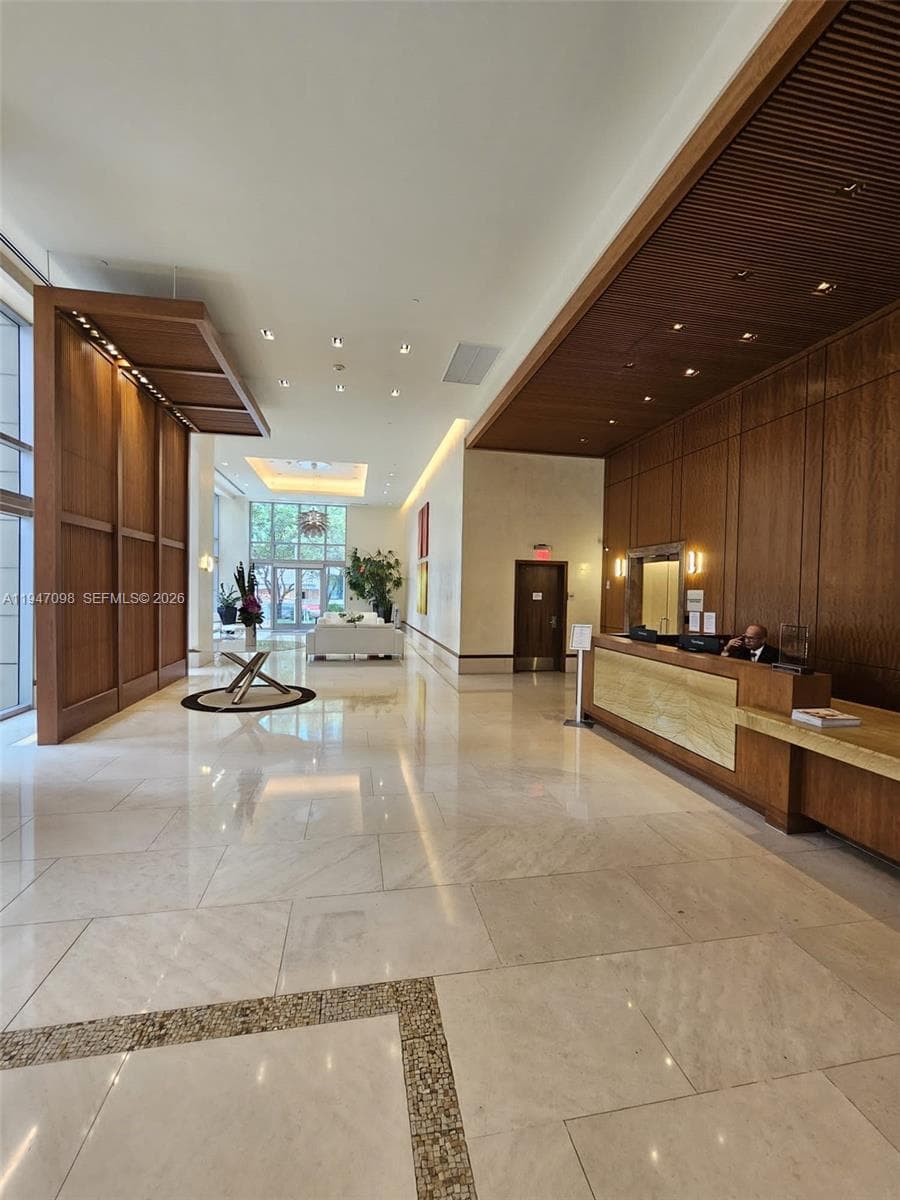1060 Brickell Ave # 1917, Miami FL 33131