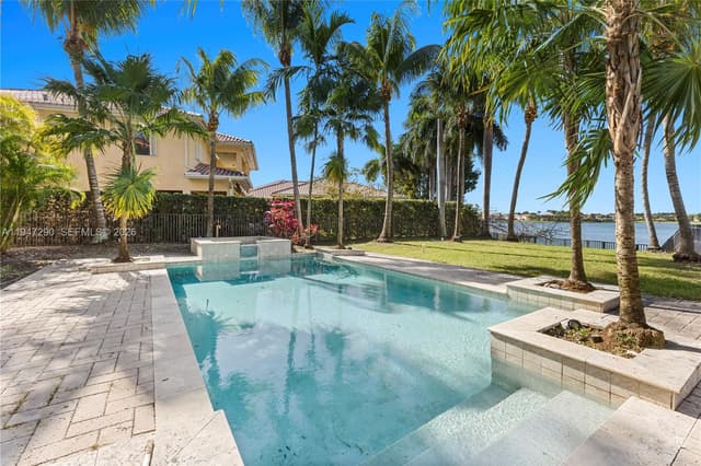18832 SW 77th Ct, Cutler Bay FL 33157 - Cutler Bay, FL - Photo 5