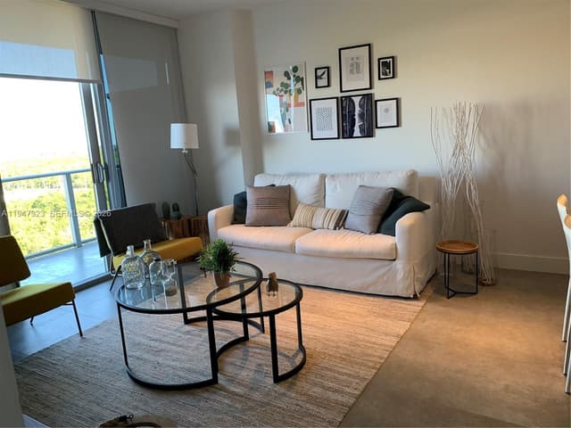 16385 Biscayne Blvd # 1417, North Miami Beach FL 33160 - North Miami Beach, FL - Photo 2