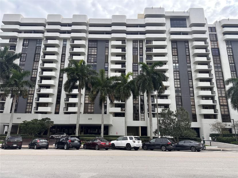 600 Biltmore Way # 318, Coral Gables FL 33134