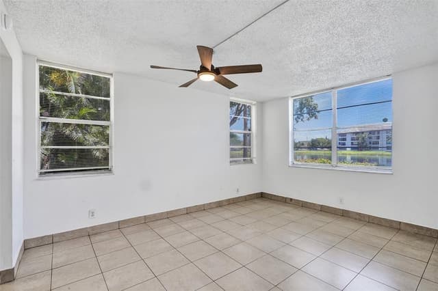 9440 Poinciana Place # 101, Davie FL 33324 - Davie, FL - Photo 7