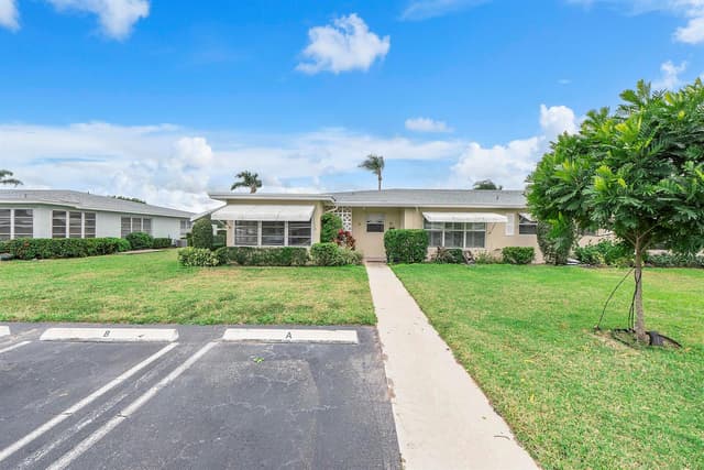 212 High Point Terrace W # A, Delray Beach FL 33445 - Delray Beach, FL - Photo 2
