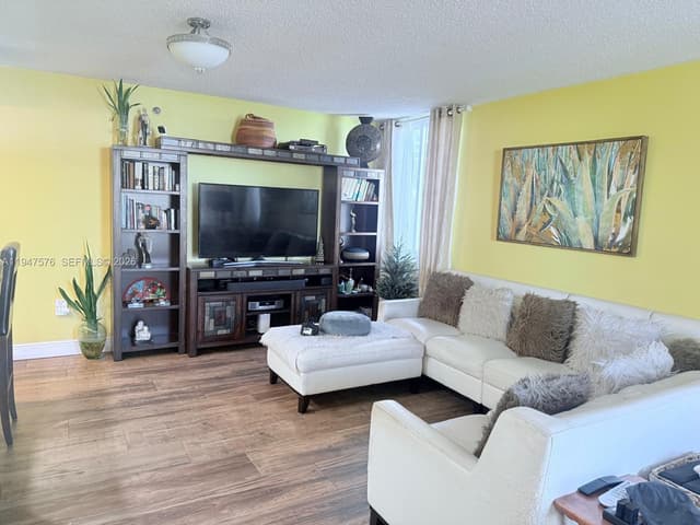 800 N Miami Ave # 609, Miami FL 33136 - Miami, FL - Photo 5