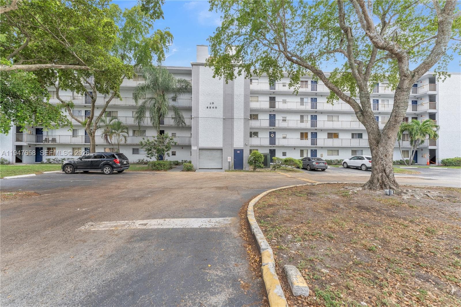 8560 N Sherman Cir # 208, Miramar FL 33025 - Miramar, FL - Photo 1