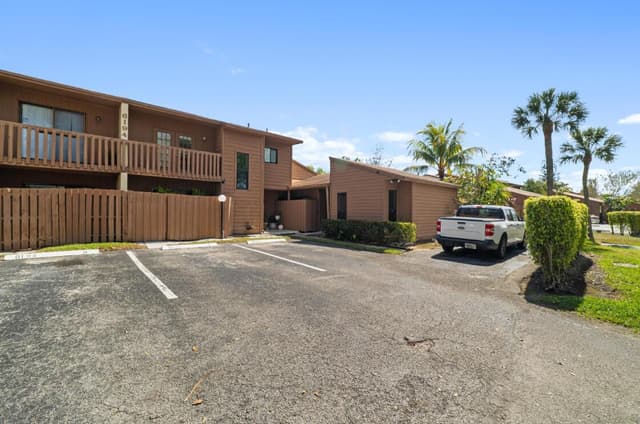 6194 Pine Tree Lane # D, Tamarac FL 33319 - Tamarac, FL - Photo 6