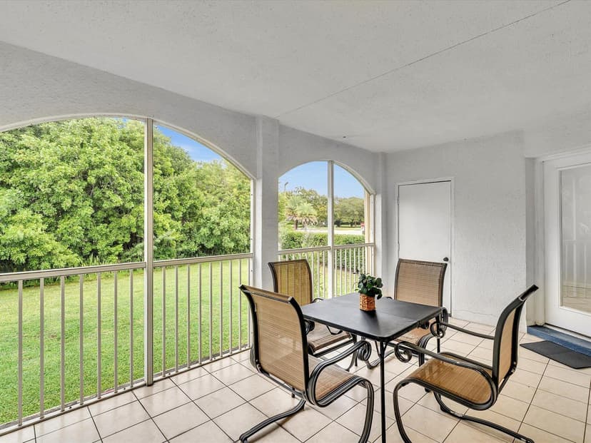 815 W Boynton Beach Boulevard # 205, Boynton Beach FL 33426