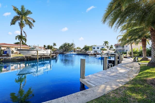 830 SE 22nd Avenue, Pompano Beach FL 33062 - Pompano Beach, FL - Photo 4
