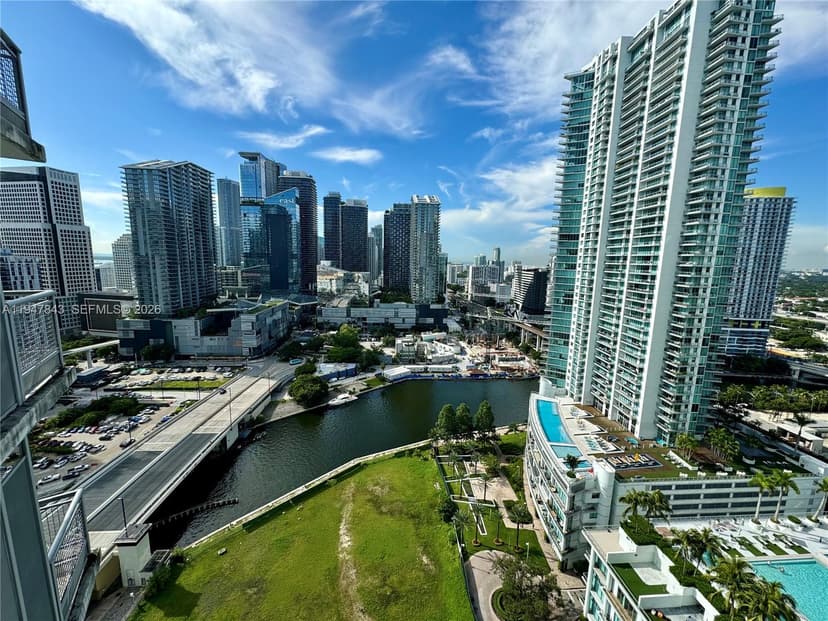 350 S Miami Ave # 3008, Miami FL 33130