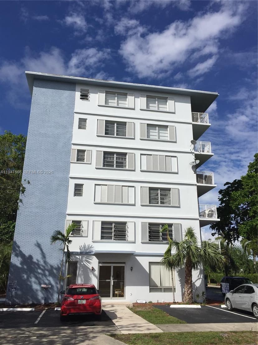 1701 Washington St # 504, Hollywood FL 33020