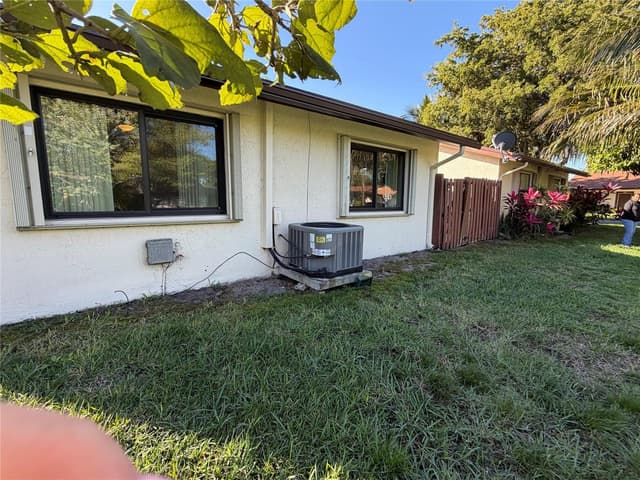6711 S Parkway Drive # 10, Margate FL 33068 - Margate, FL - Photo 2