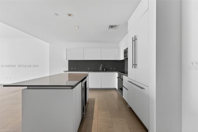 68 SE 6th St # 2110, Miami FL 33131 - Miami, FL - Photo 4