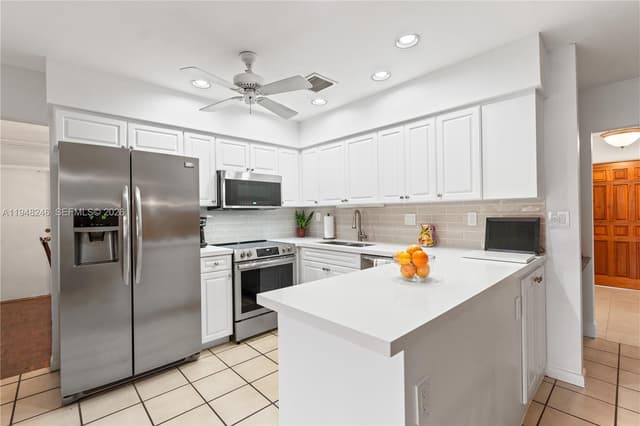 15200 SW 84th Ave, Palmetto Bay FL 33157 - Palmetto Bay, FL - Photo 3