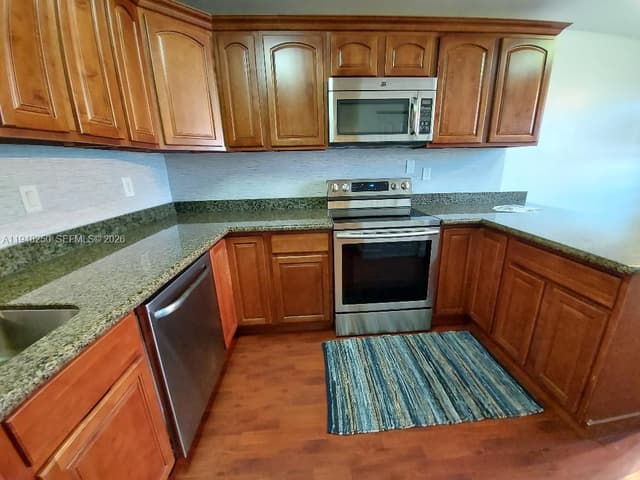 20033 NE 2nd Pl, Miami FL 33179 - Miami, FL - Photo 7