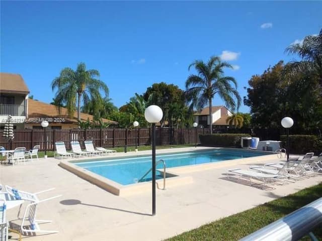 20033 NE 2nd Pl, Miami FL 33179 - Miami, FL - Photo 4